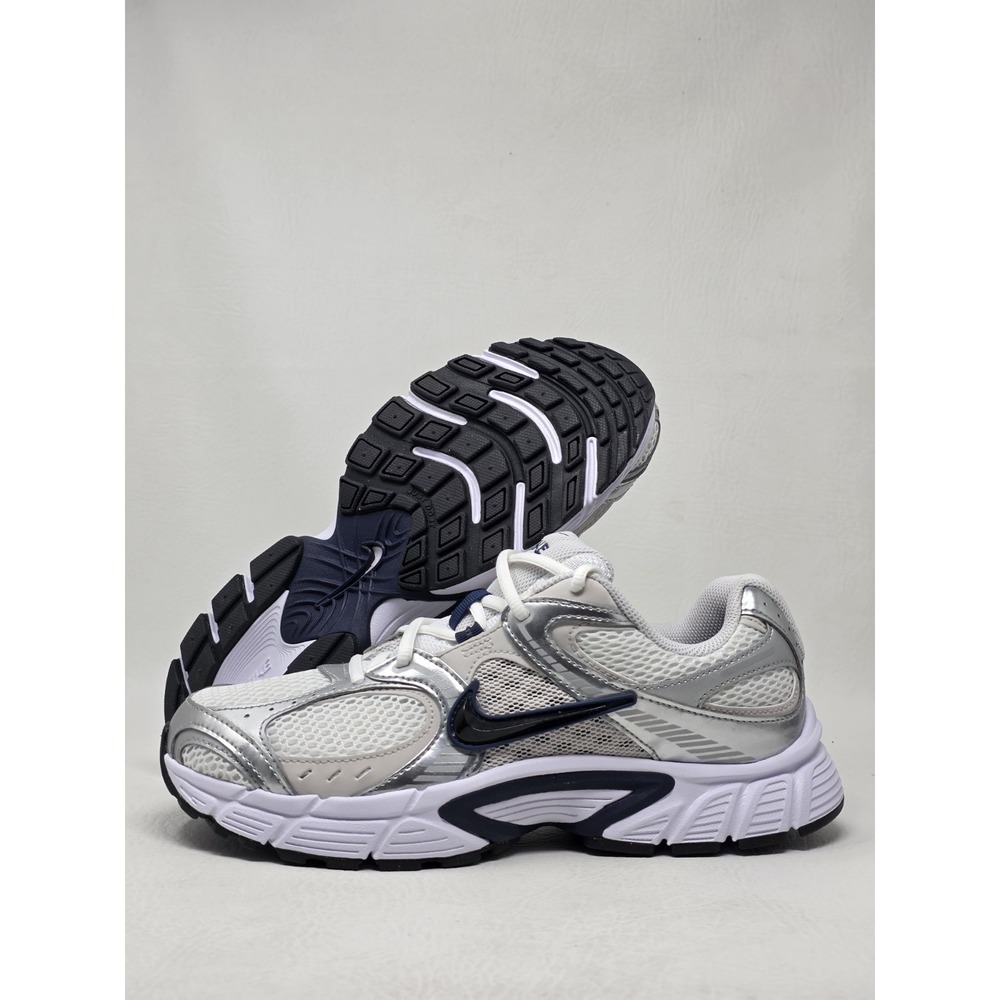 Nike V5 RNR White Vast Grey Metallic Silver Black HQ7901-107 Womens Size 10 New